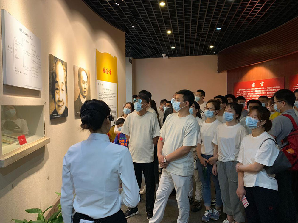 8-华中区域组织全体员工赴长沙开慧镇开展党史学习教育。。。。。。。。.jpg